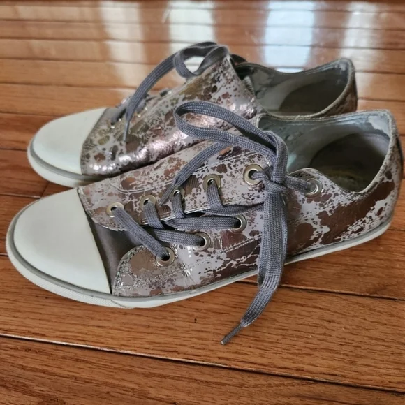 Jessica Simpson Carbon Splatter Metal Sneakers - Picture 6 of 6